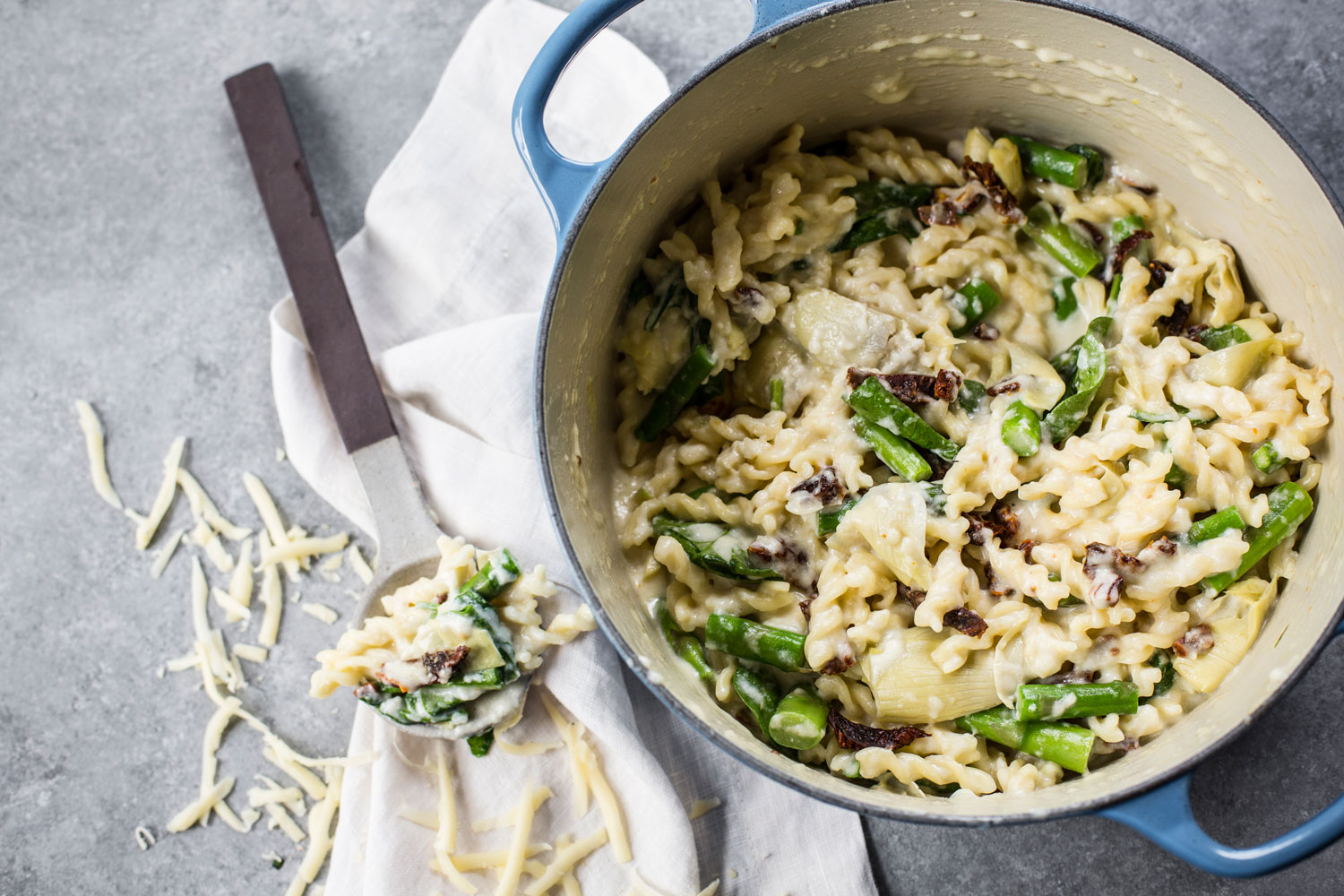 Cheesy Pasta Primavera - Roth Cheese