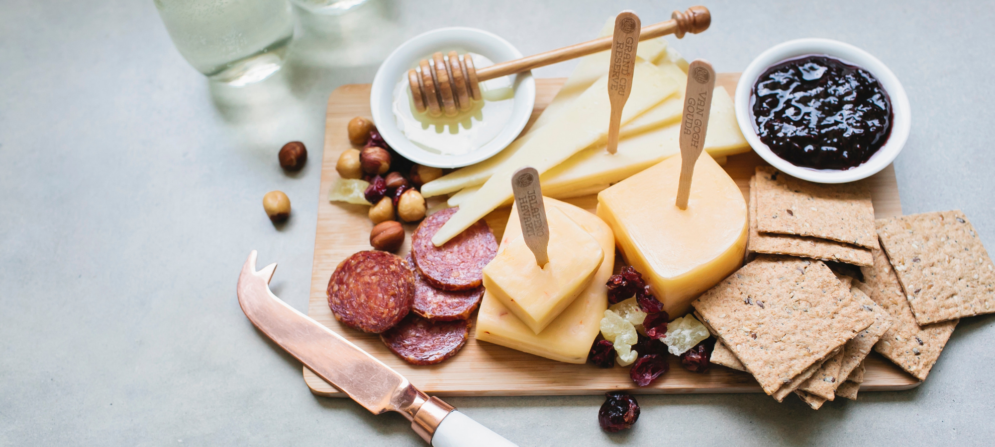 Easy Entertaining Cheeseboard - Roth Cheese